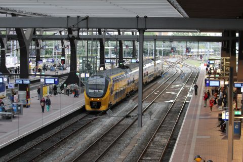 Intercitytrein, station Rotterdam Centraal