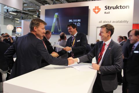 Strukton Rail en John Holland ondertekenen samenwerking op de InnoTrans in Berlijn