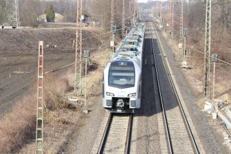 Een Abellio passagierstrein in Oberhausen, Duitsland
