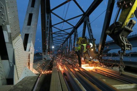 Werkzaamheden aan Moerdijkbrug, foto: Hans Hendriksen van Sweco