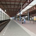 Overzicht overkapping met constructie boven perron station Eindhoven