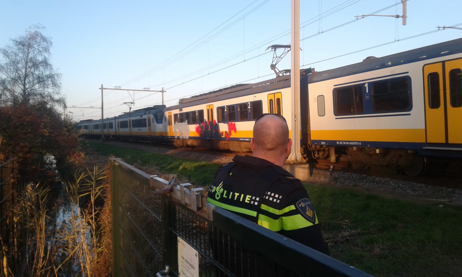 Het ongeluk op de spoorwegovergang in Santpoort-Zuid, foto: Boerderij Sinneveld