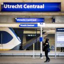 Een reiziger op Utrecht Centraal, foto: ANP