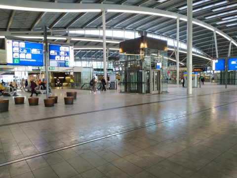 Station Utrecht Centraal tijdens de coronacrisis