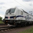 Siemens-Vectron-locomotive-of-DB-Cargo