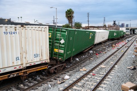 Een goederentrein van Union Pacific is ontspoord bij Los Angeles, foto: ANPO