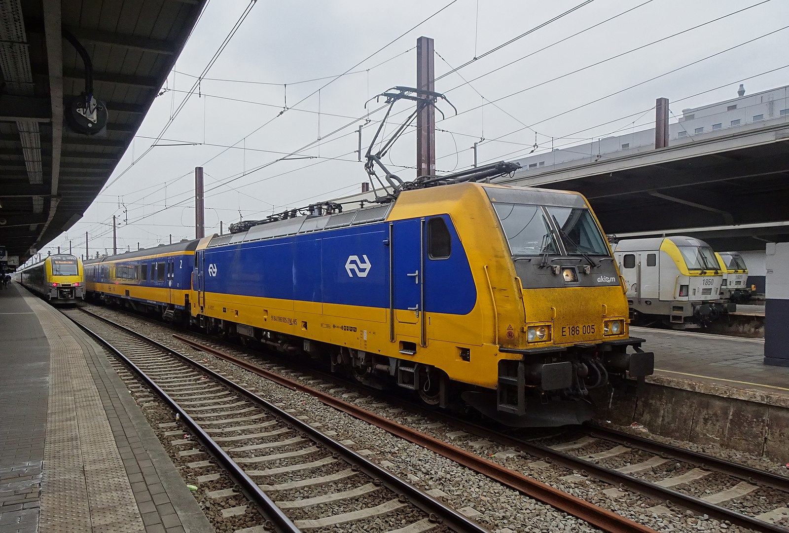 Benelux slaat handen ineen voor veiligere grensoverschrijdende treinreizen