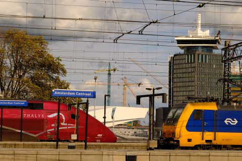 Thalys en IC op Amsterdam CS