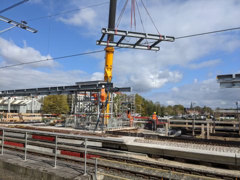 hijswerkzaamheden dak station Tilburg