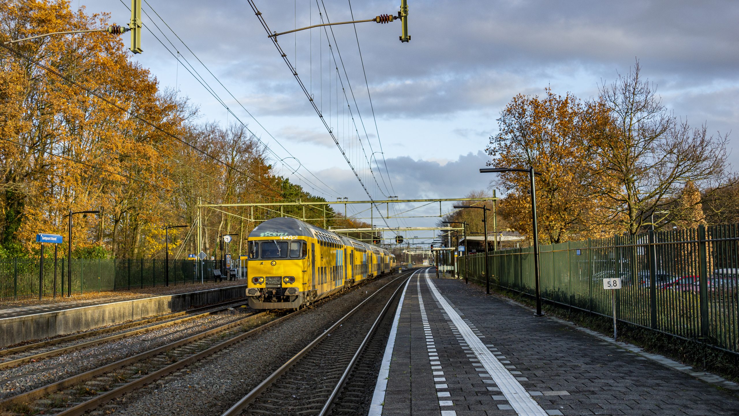 Bij Santpoort Noord verdwijnen laatste resten spoor naar IJmuiden